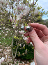 Load image into Gallery viewer, Elevated staples: Baroque pearl earrings