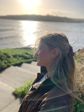 Load image into Gallery viewer, Rome Gold midi hoop earrings